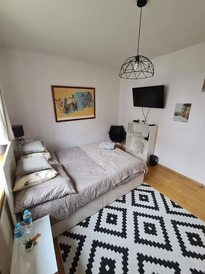 Διαμέρισμα Apartament Francuska Pokoje Rooms Βαρσοβία